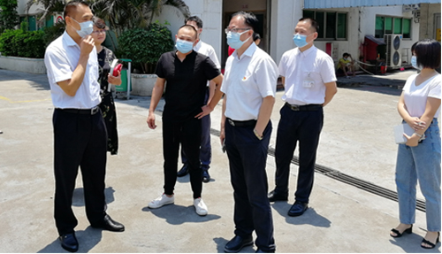 广州市发展改革委副主任邓宏永一行领导赴倍尔康回访调研防疫物资供应情况